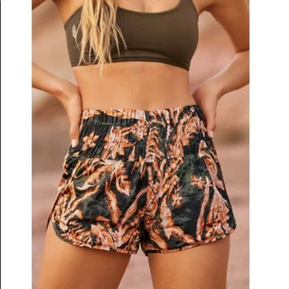 Free People Pants - NWT - FP MOVEMENT Printed The Way Home Shorts In Black Combo